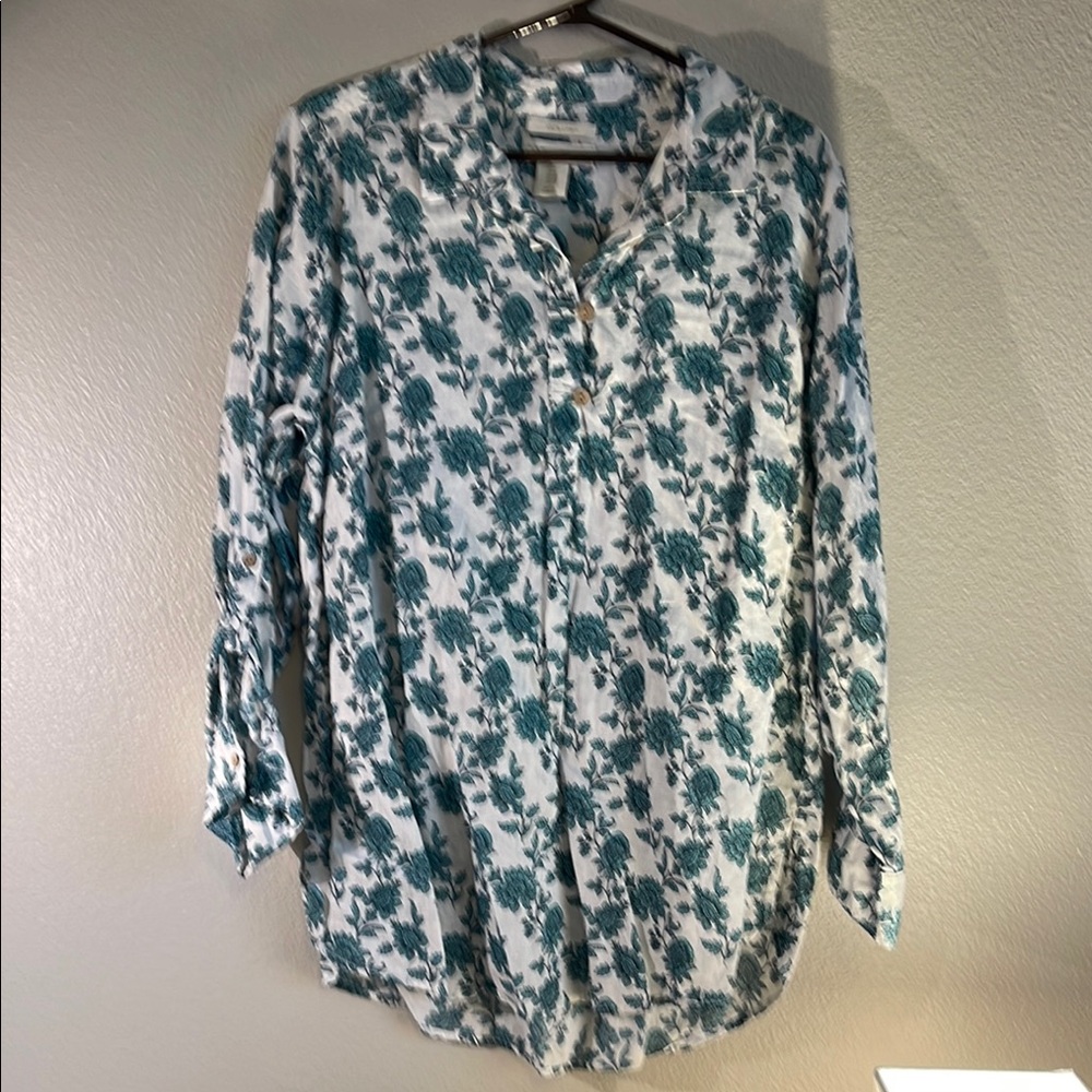 Cynthia Rowley Blue and White Mandarin Collar Button Down Shirt